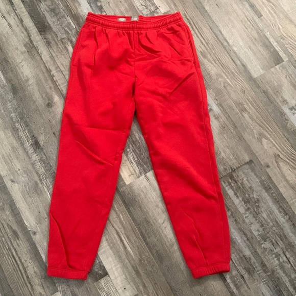 Red gap sweatpants size women’s xs - Picture 2 of 3